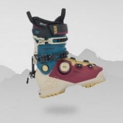 SKI BOOTS